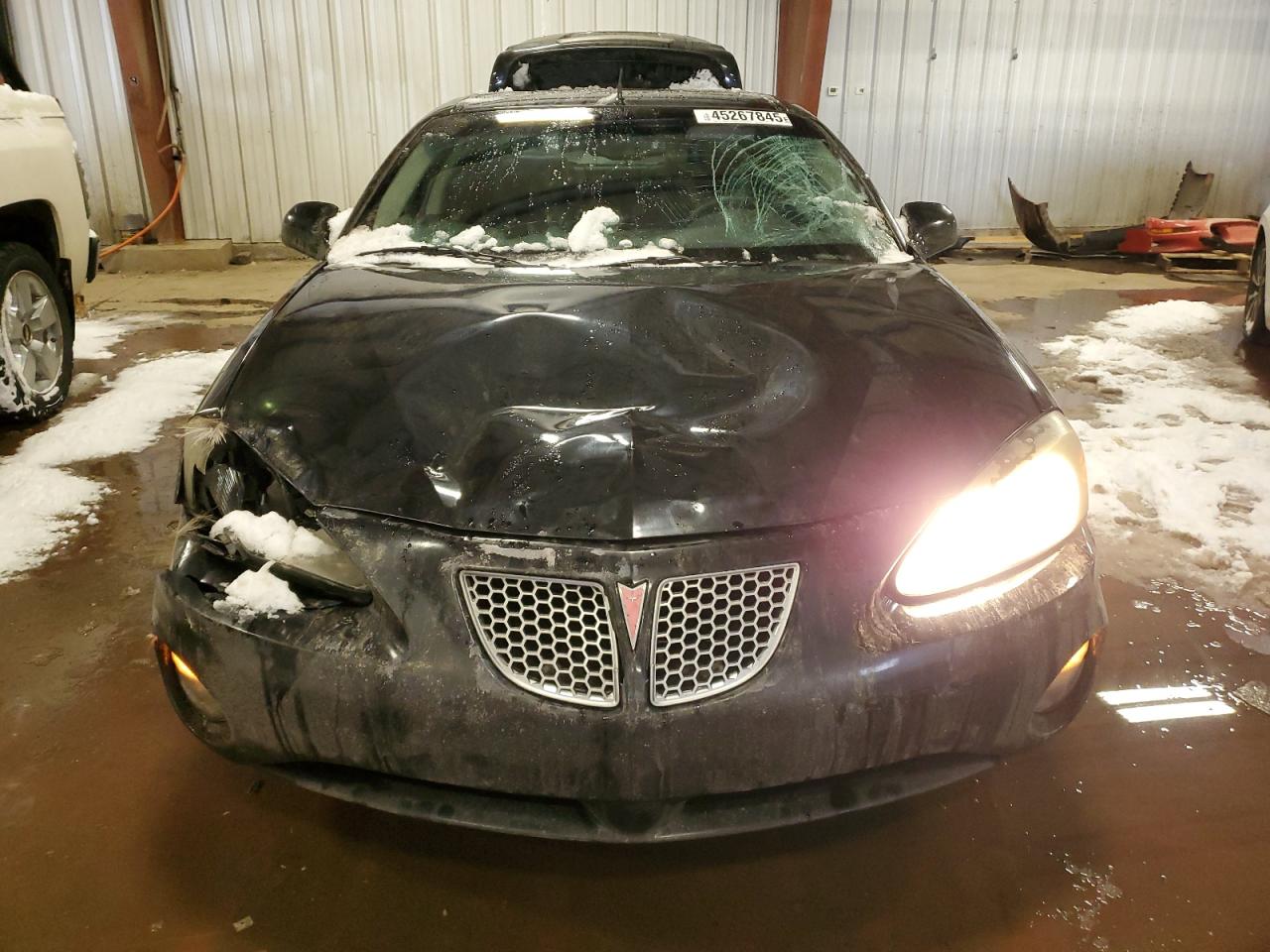 2005 Pontiac Grand Prix - Image 5