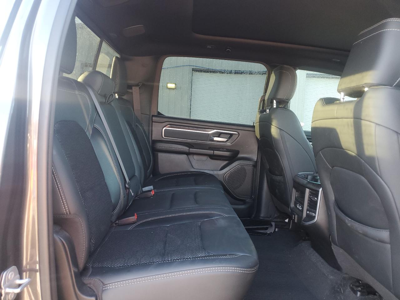 2022 RAM 1500 - Image 10