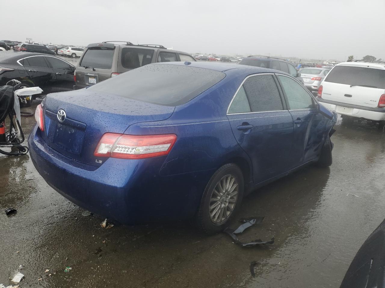 2010 Toyota Camry - Image 3