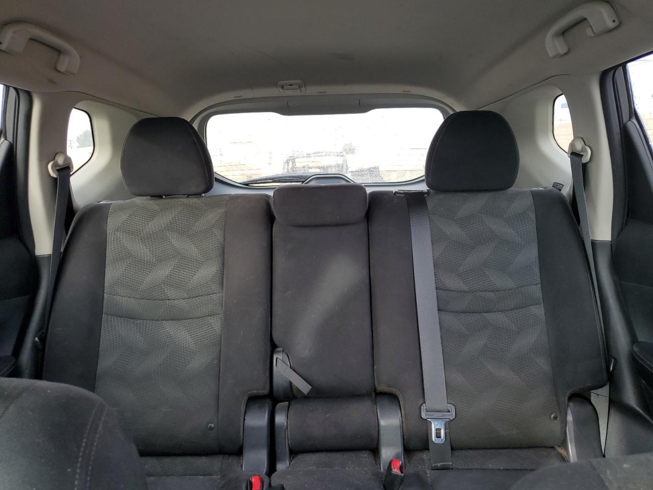 2015 Nissan Rogue - Image 10