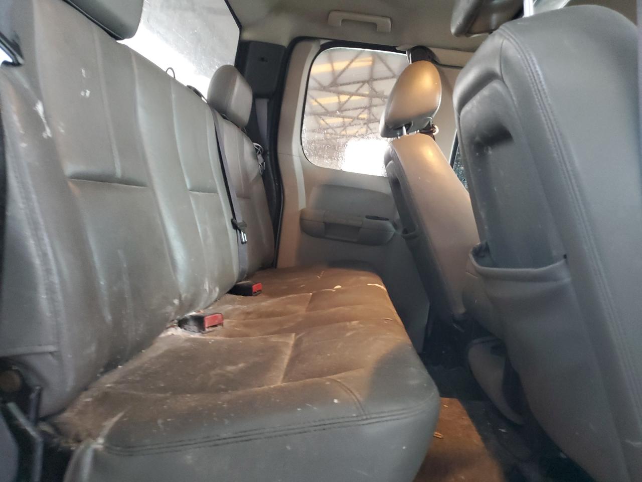 2011 GMC Sierra - Image 10