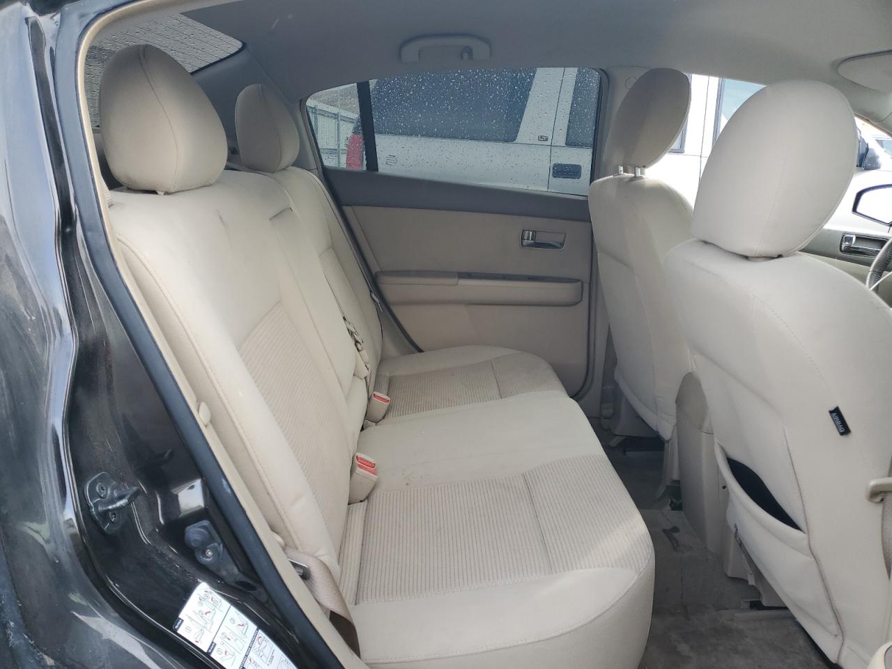 2011 Nissan Sentra - Image 10