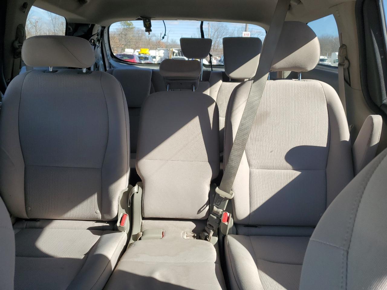 2019 Kia Sedona - Image 10