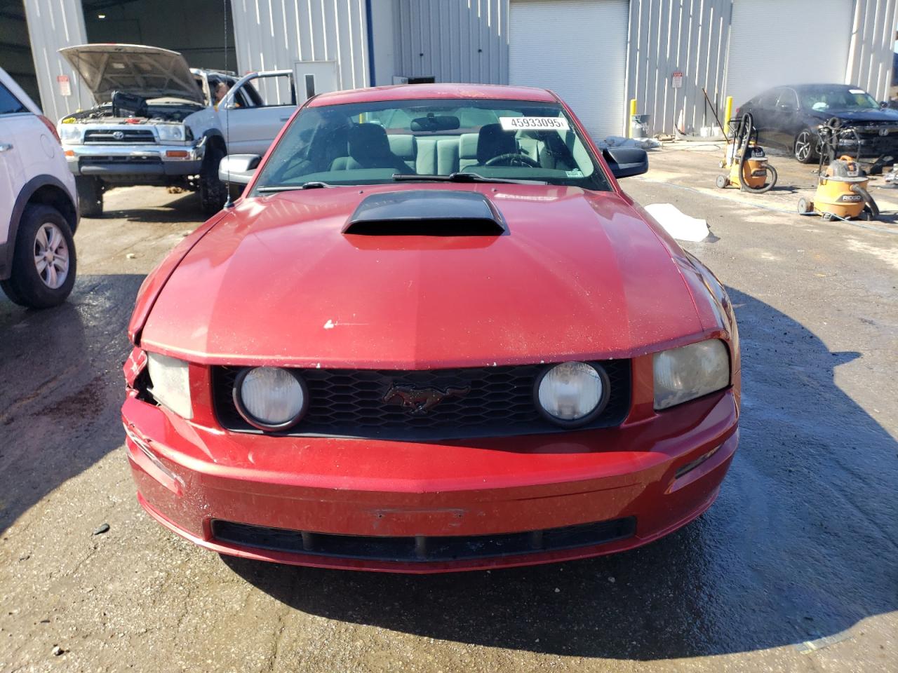 2005 Ford Mustang - Image 5