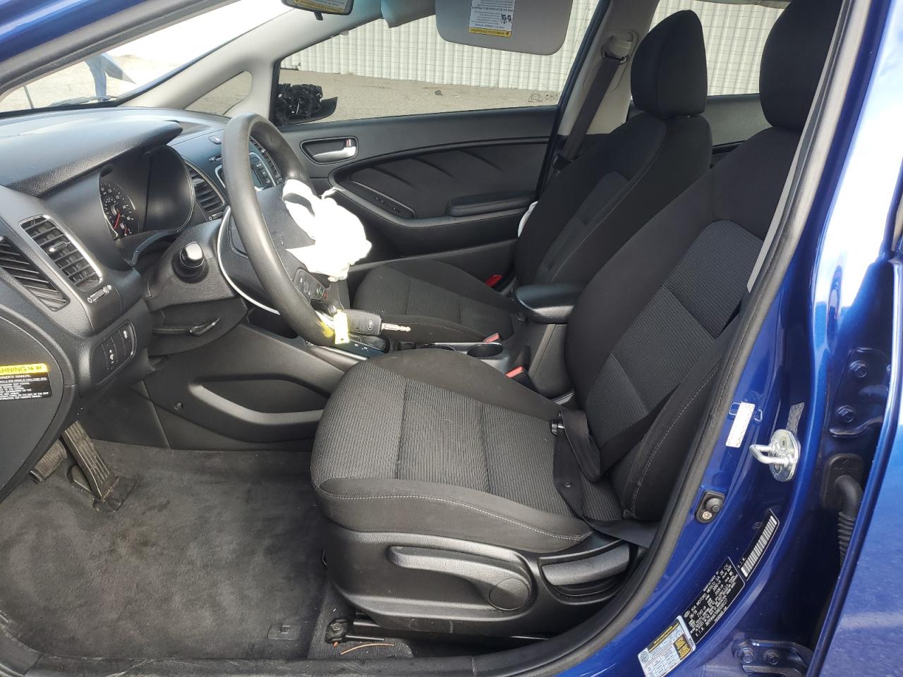 2017 Kia Forte - Image 7