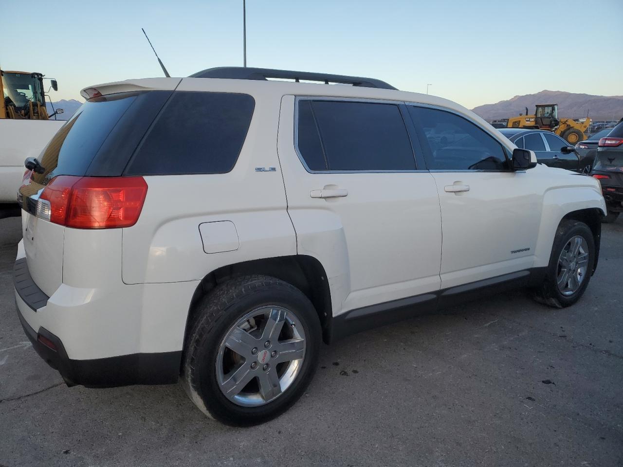 2012 GMC Terrain - Image 3