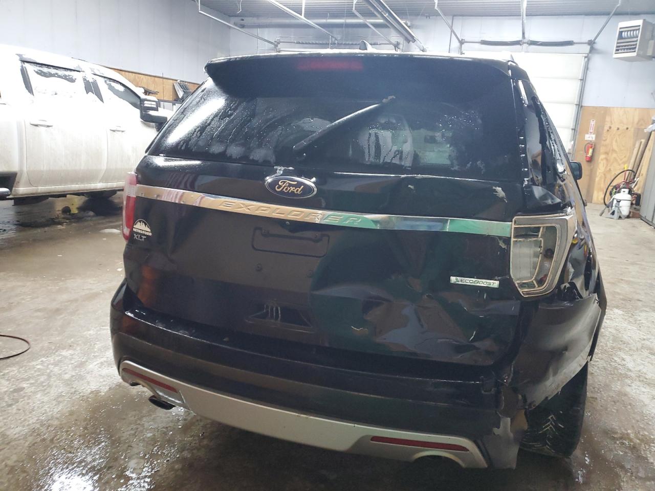 2017 Ford Explorer - Image 6