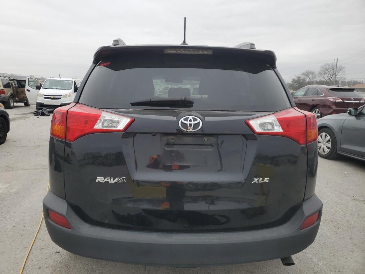 2014 Toyota RAV 4 - Image 6