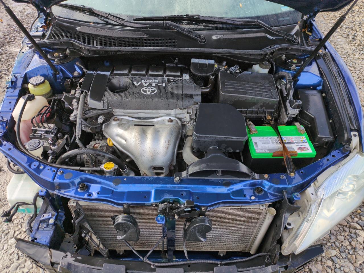 2010 Toyota Camry - Image 11