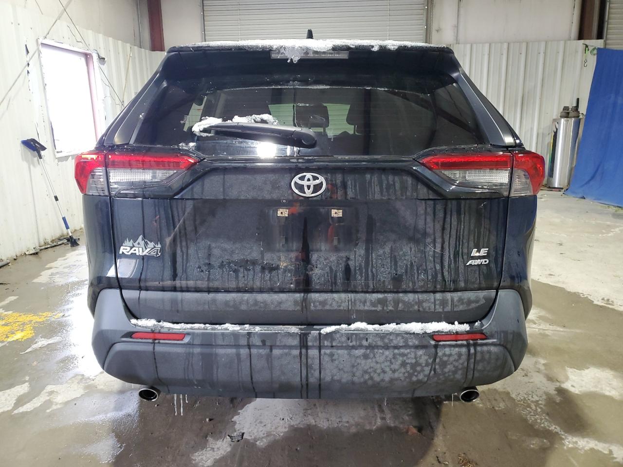2022 Toyota RAV 4 - Image 6