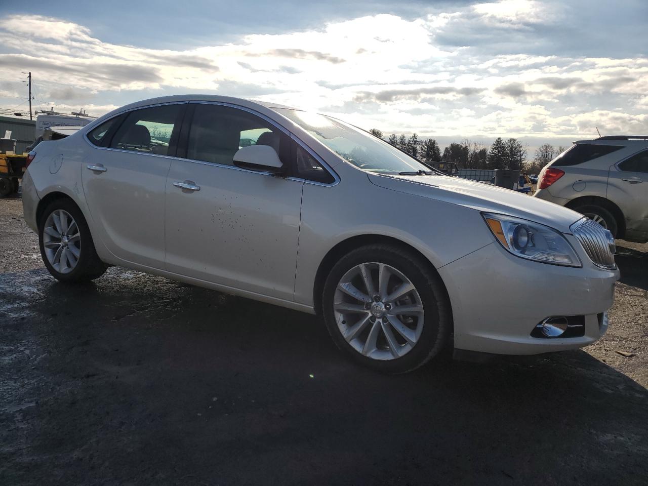 2016 Buick Verano - Image 4