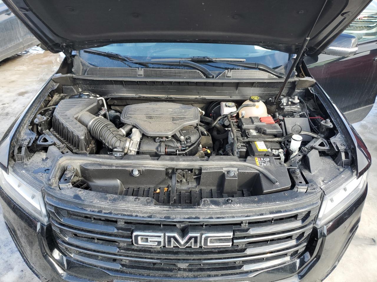 2021 GMC Acadia - Image 12