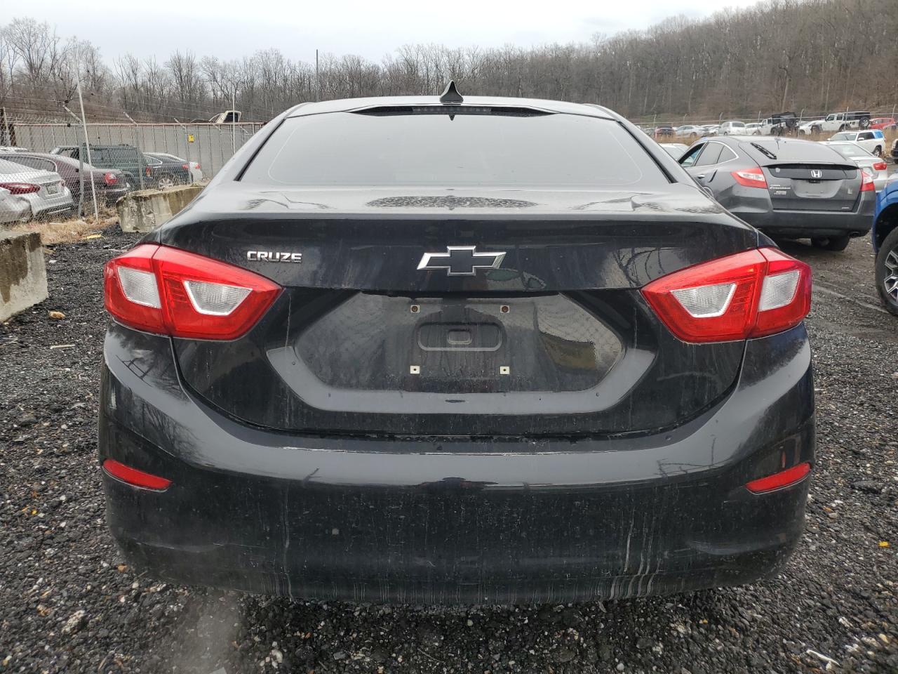 2017 Chevrolet Cruze - Image 6