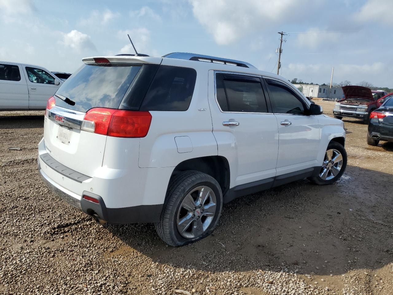 2015 GMC Terrain - Image 3
