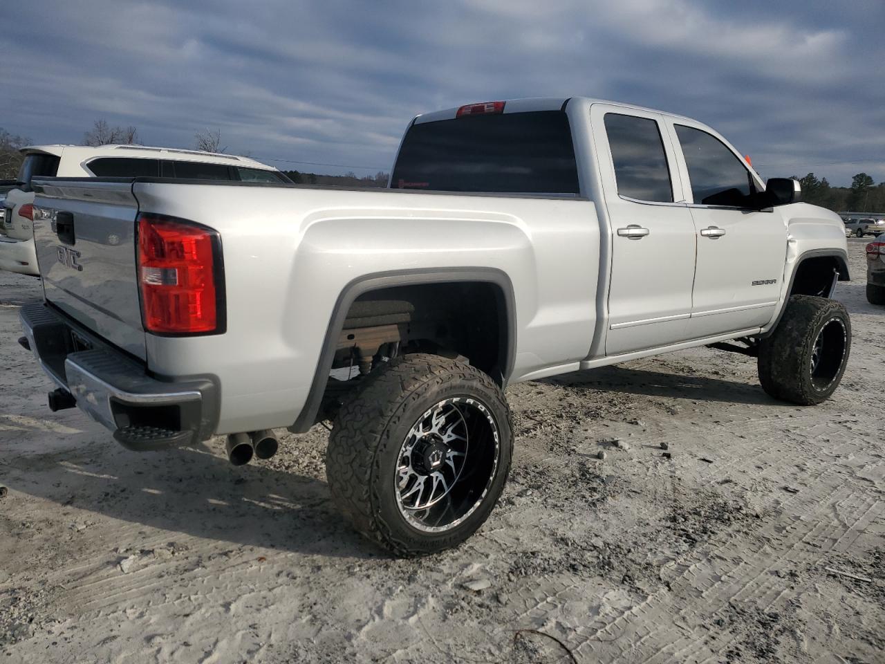 2014 GMC Sierra - Image 3