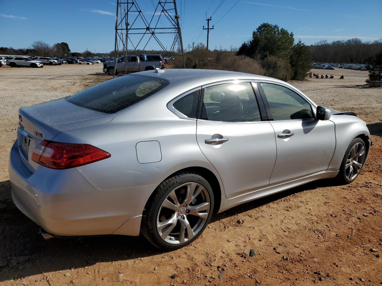 2013 Infiniti M - Image 3