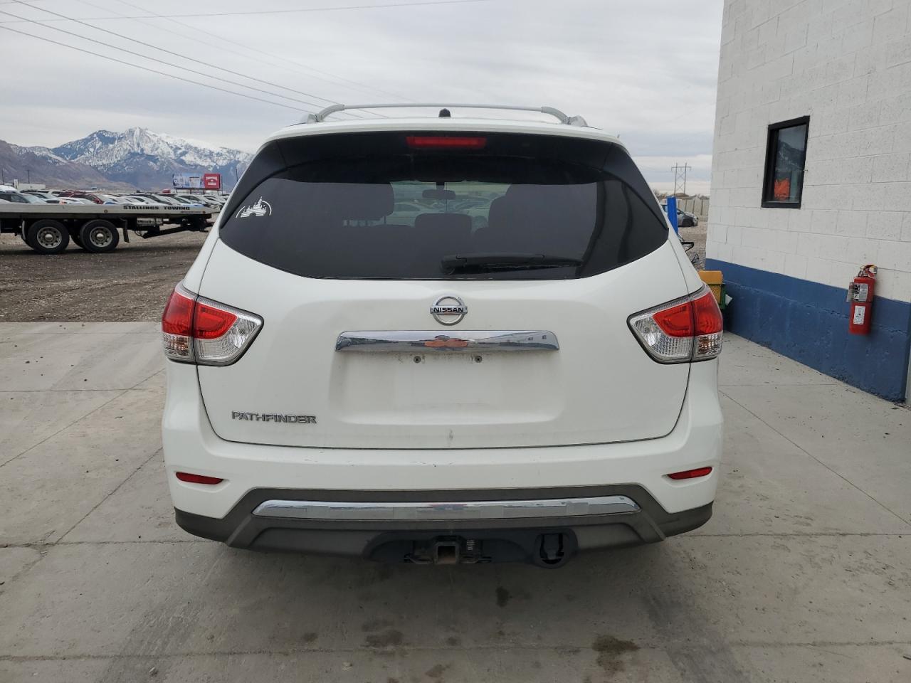 2015 Nissan Pathfinder - Image 6