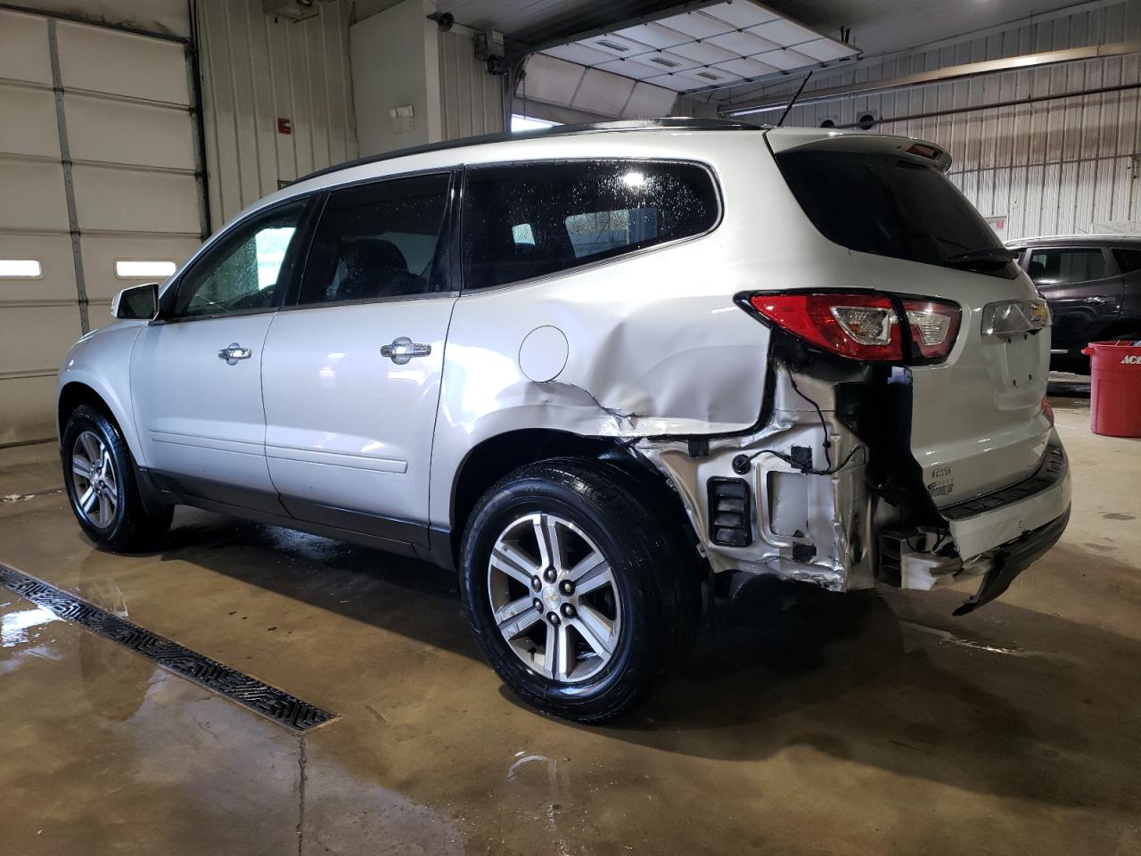 2015 Chevrolet Traverse - Image 2