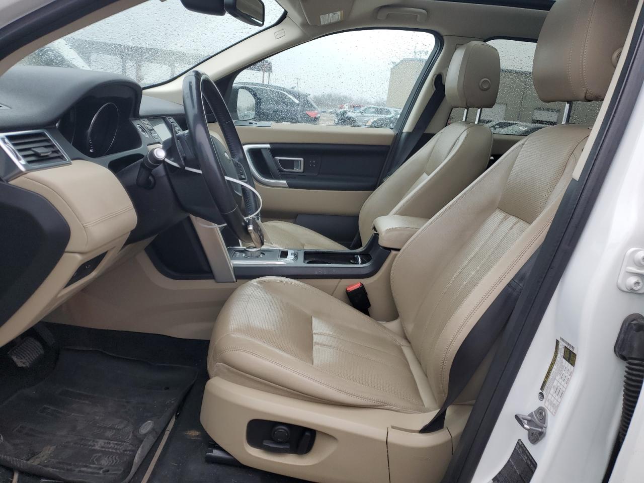 2016 Land Rover Discovery - Image 7