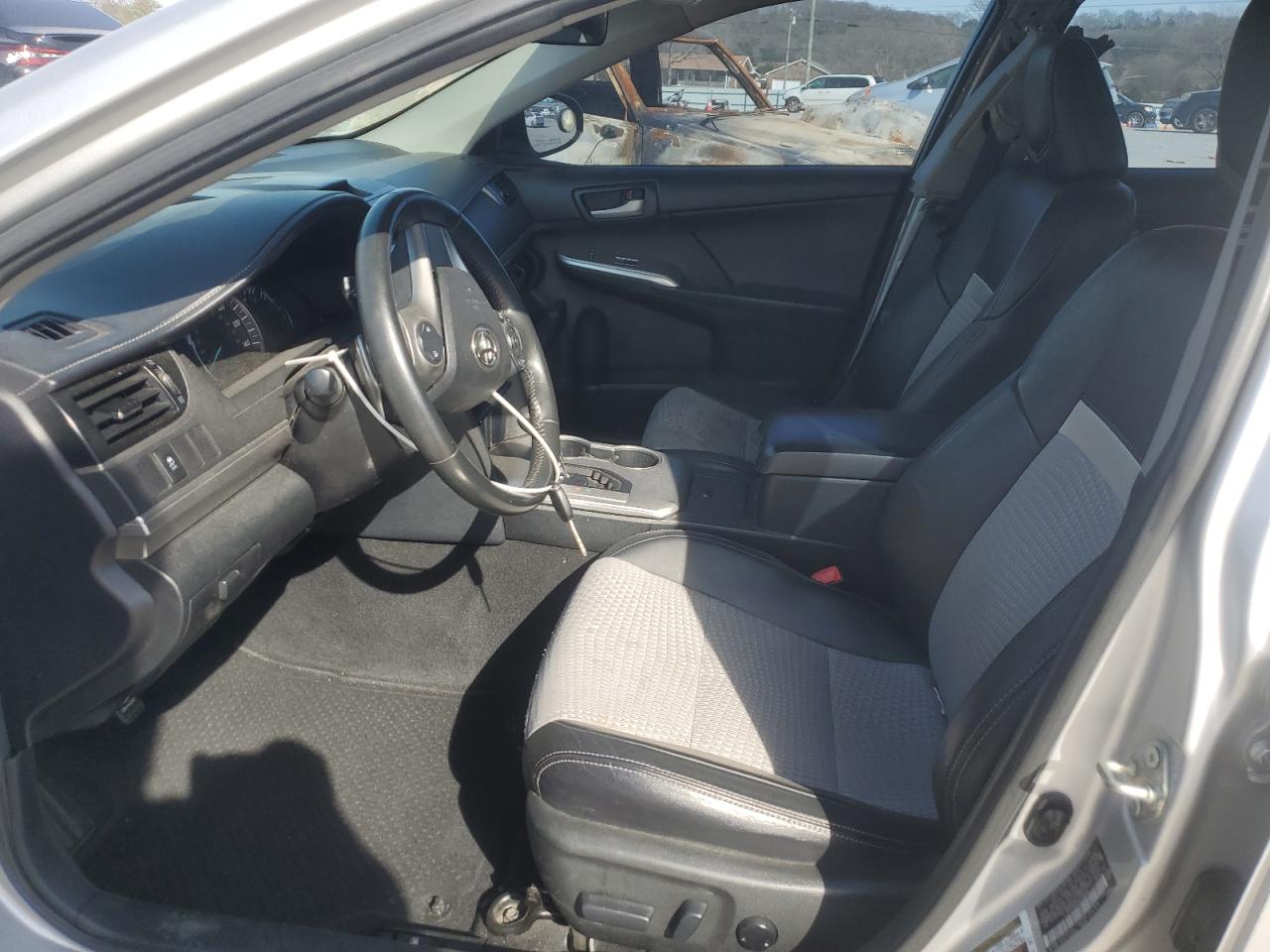 2014 Toyota Camry - Image 7