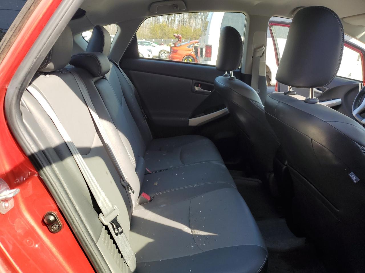 2015 Toyota Prius - Image 10