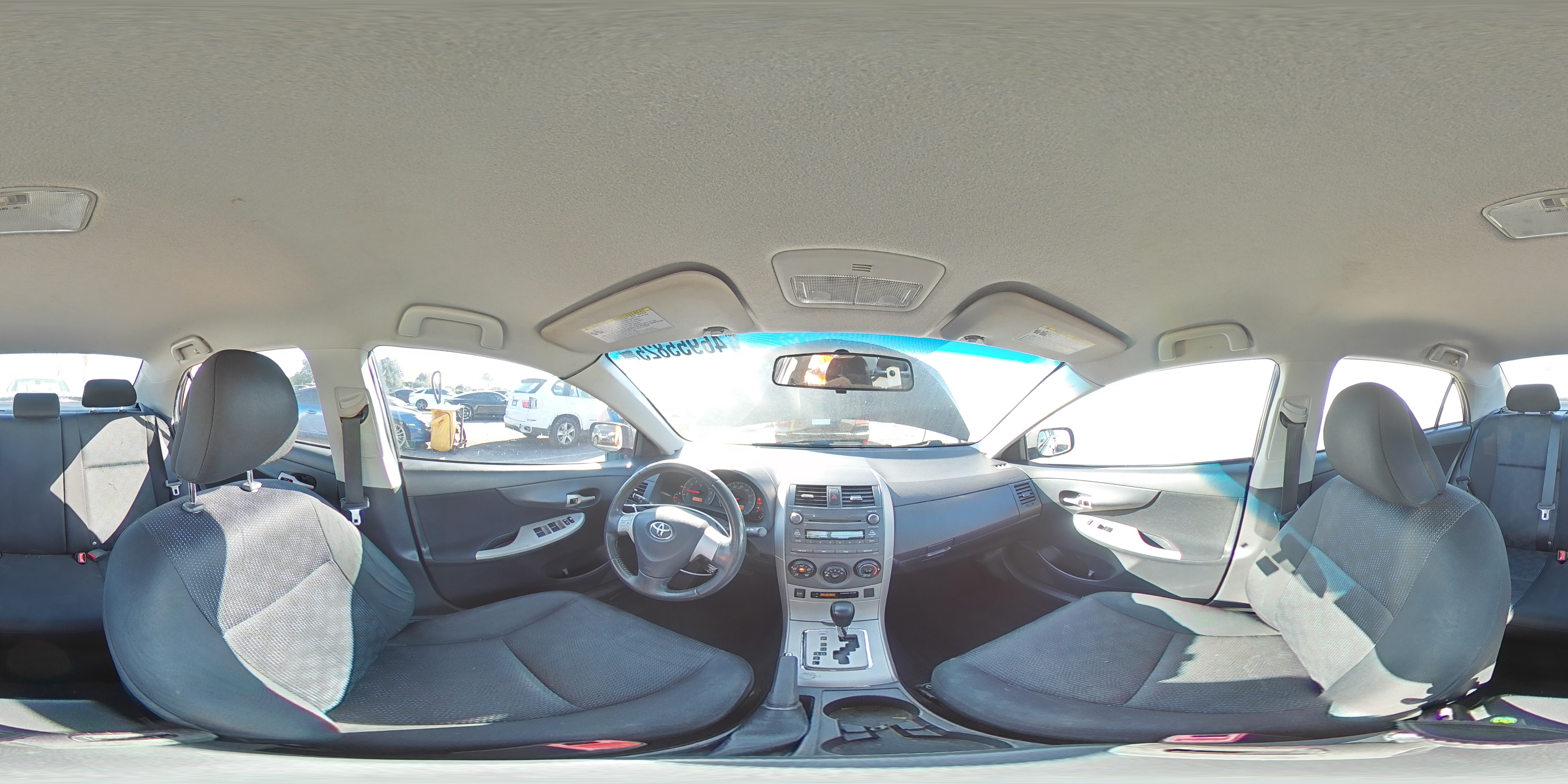 2010 Toyota Corolla - Image 12