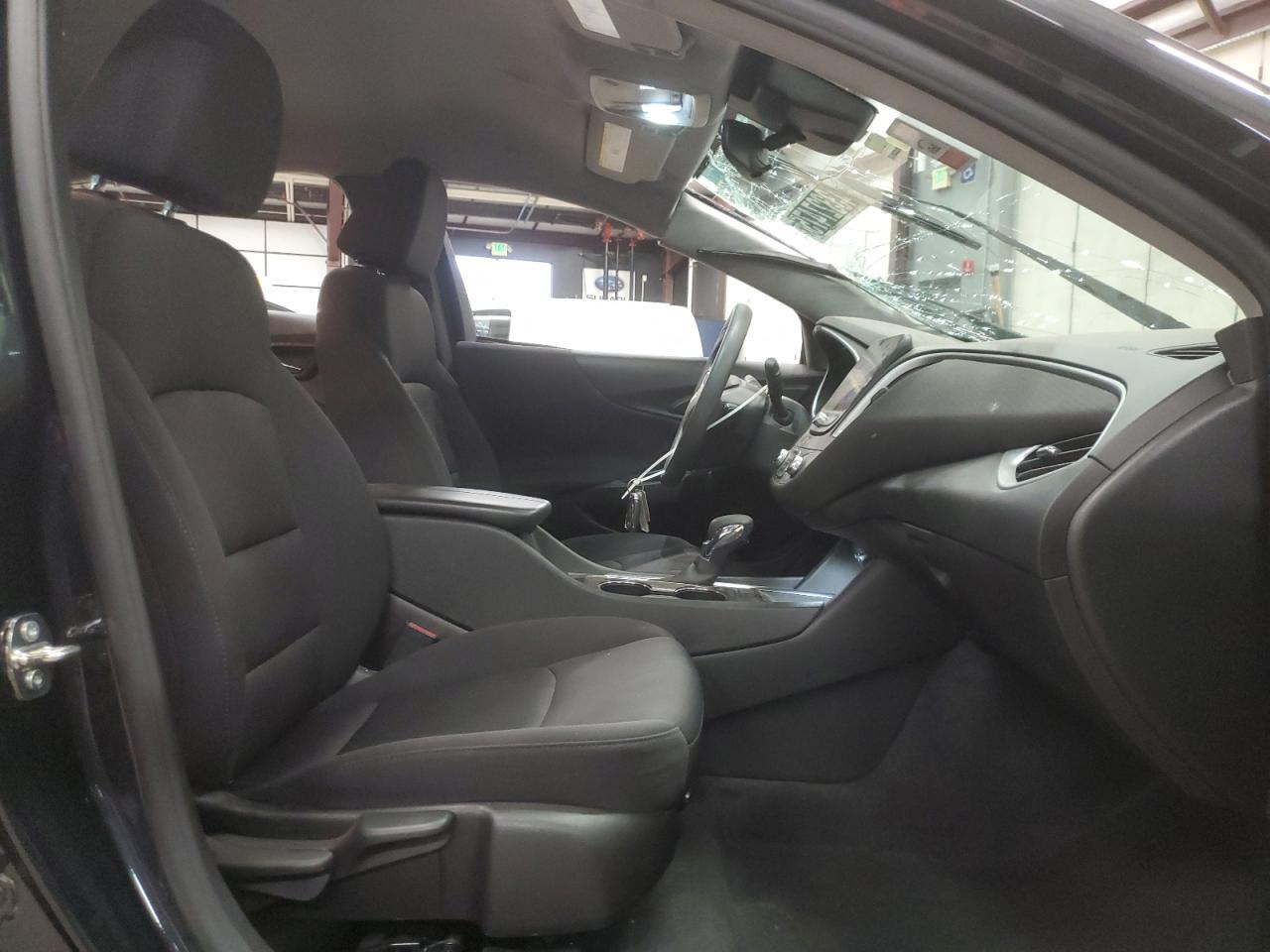 2023 Chevrolet Malibu - Image 7