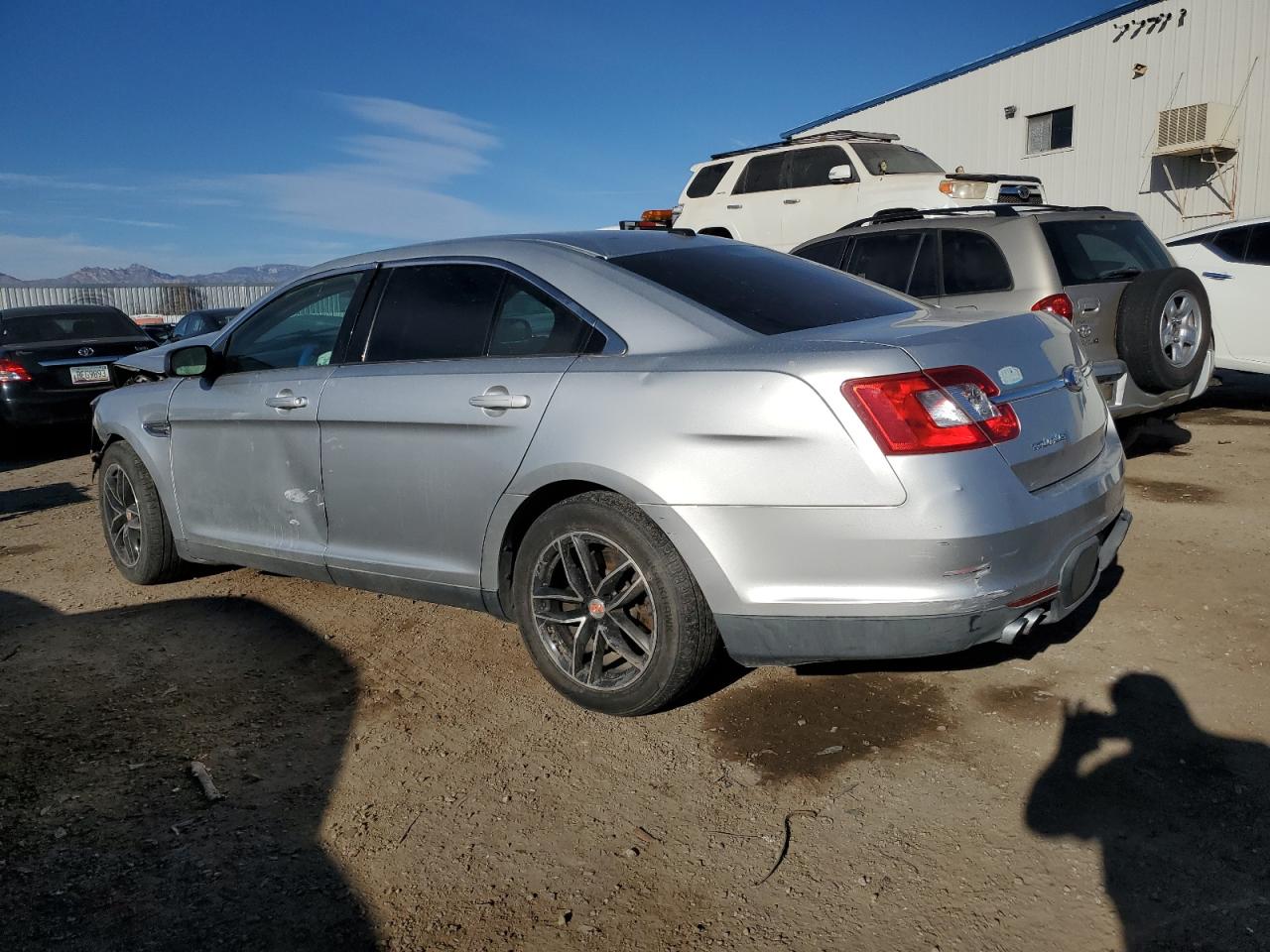 2011 Ford Taurus - Image 2