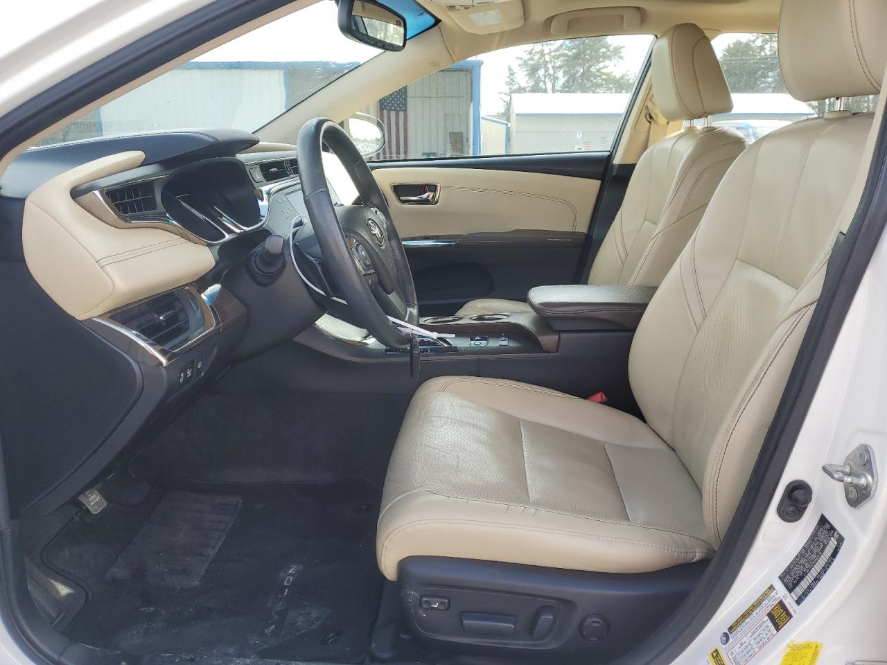 2013 Toyota Avalon - Image 7