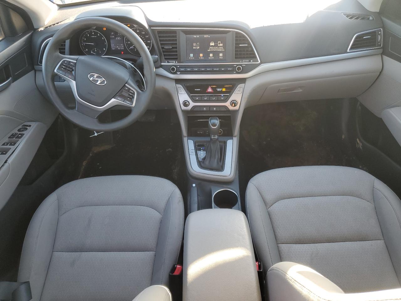 2017 Hyundai Elantra - Image 8