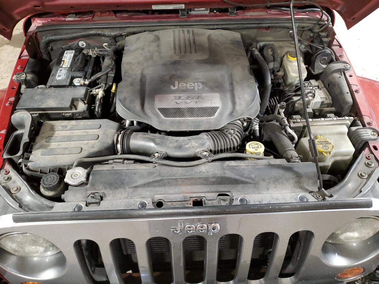 2013 Jeep Wrangler - Image 12