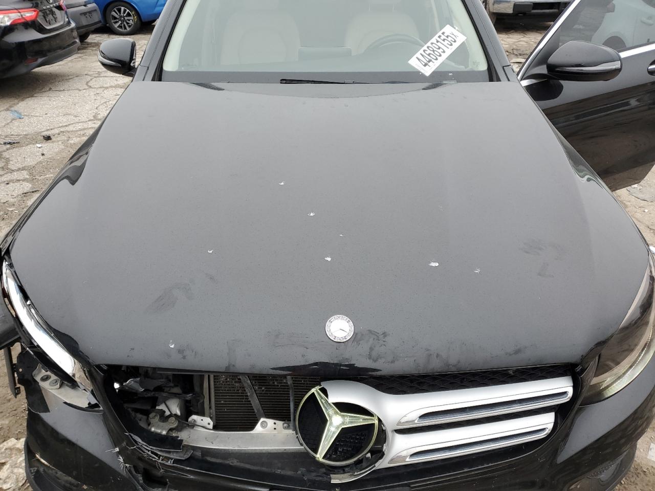 2016 Mercedes-Benz GLC - Image 12