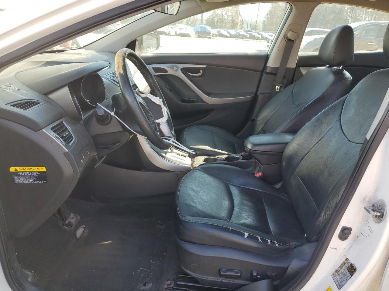 2013 Hyundai Elantra - Image 7