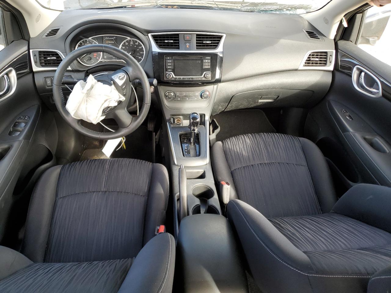 2016 Nissan Sentra - Image 8