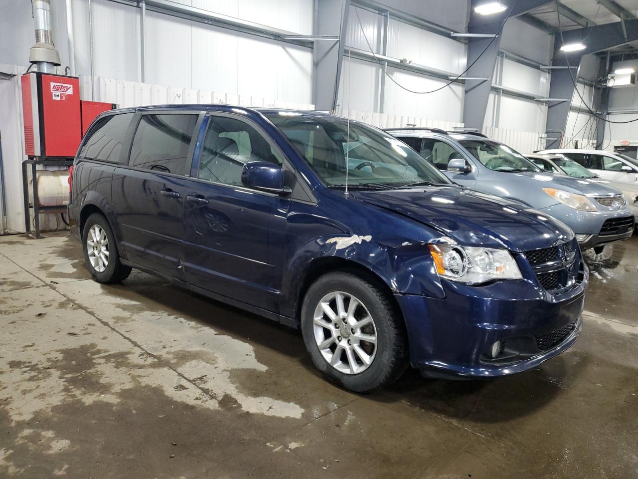 2013 Dodge Caravan - Image 4