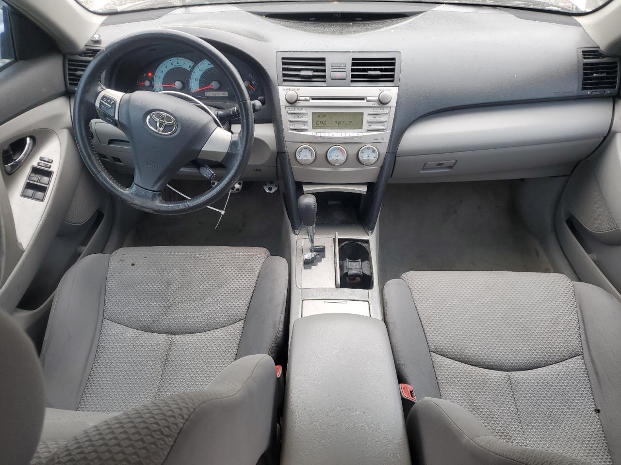 2010 Toyota Camry - Image 8