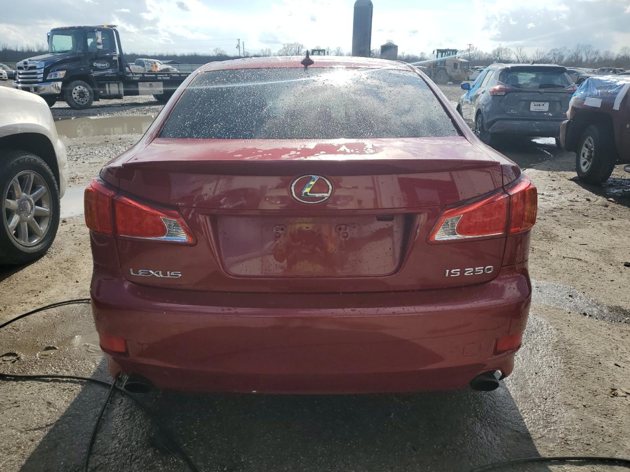 2010 Lexus IS - Image 6