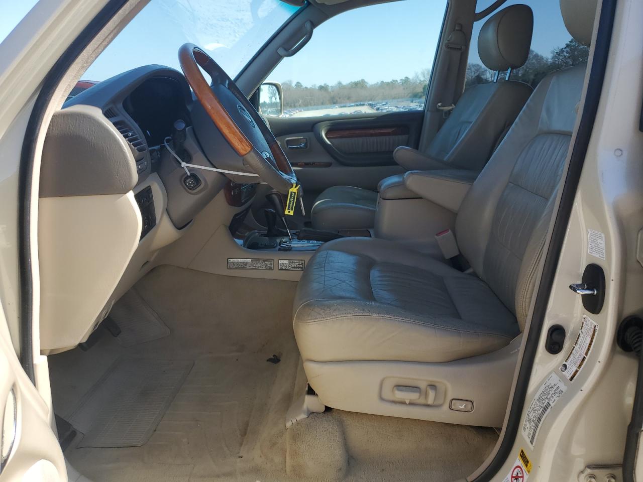 2004 Lexus LX - Image 7