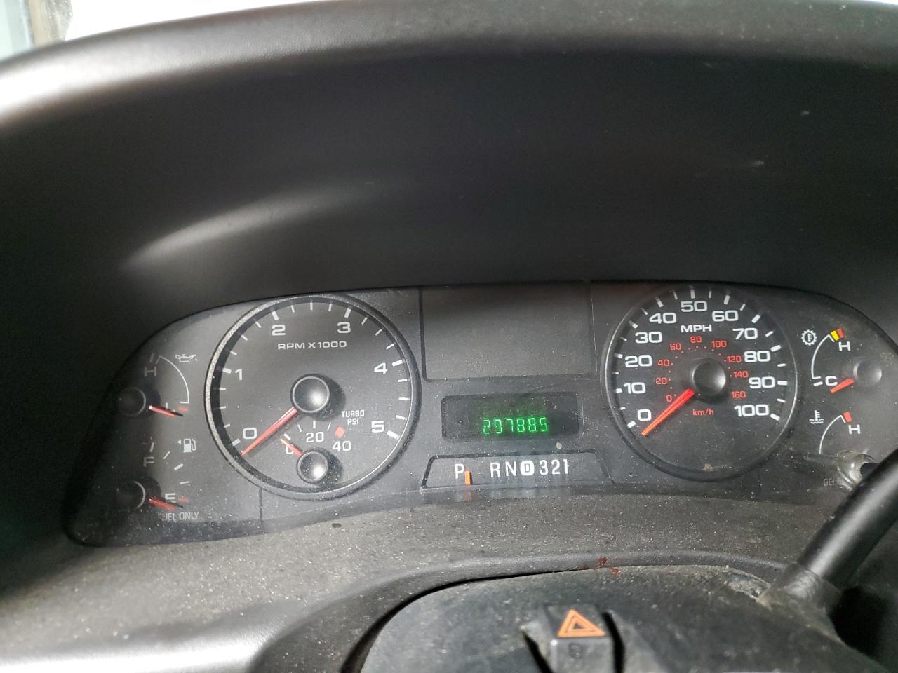 2006 Ford F250 - Image 9