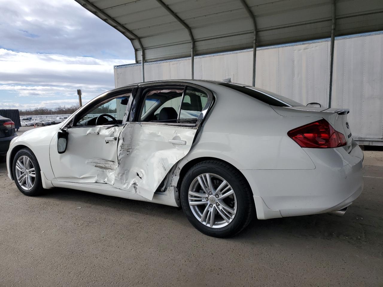 2012 Infiniti G - Image 2