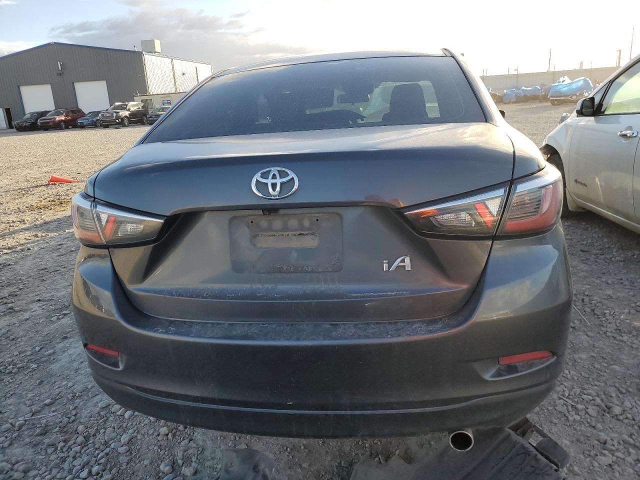 2017 Toyota Yaris - Image 6