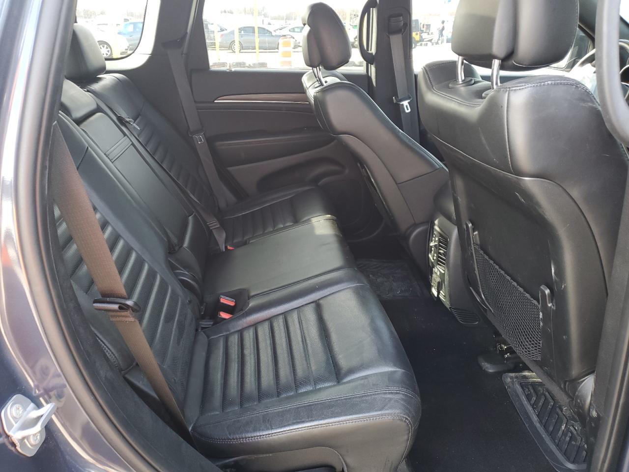 2019 Jeep Grand Cherokee - Image 11