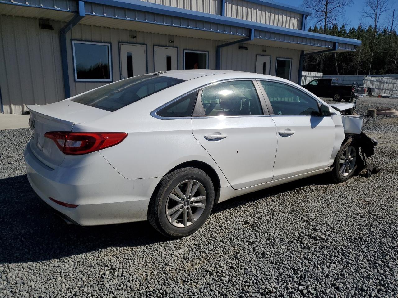 2015 Hyundai Sonata - Image 3