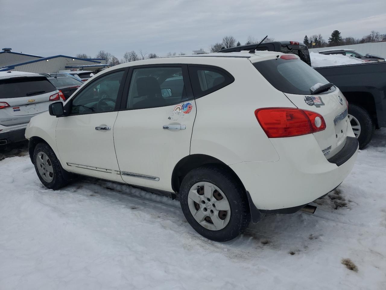 2014 Nissan Rogue - Image 2