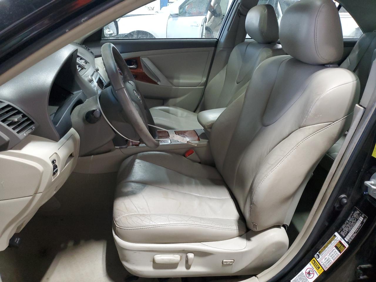 2011 Toyota Camry - Image 7