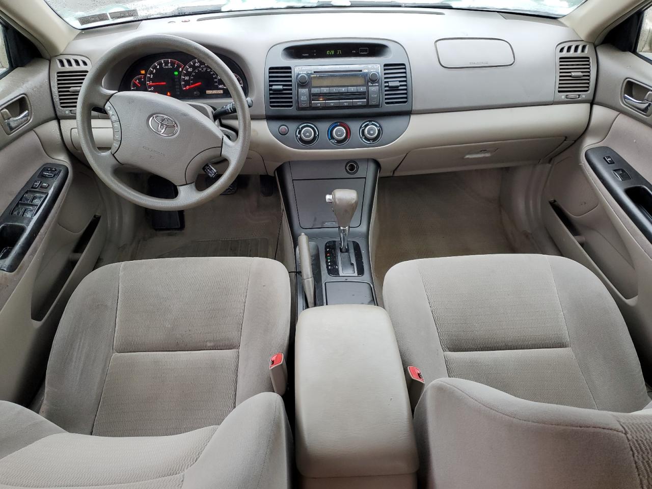 2005 Toyota Camry - Image 8