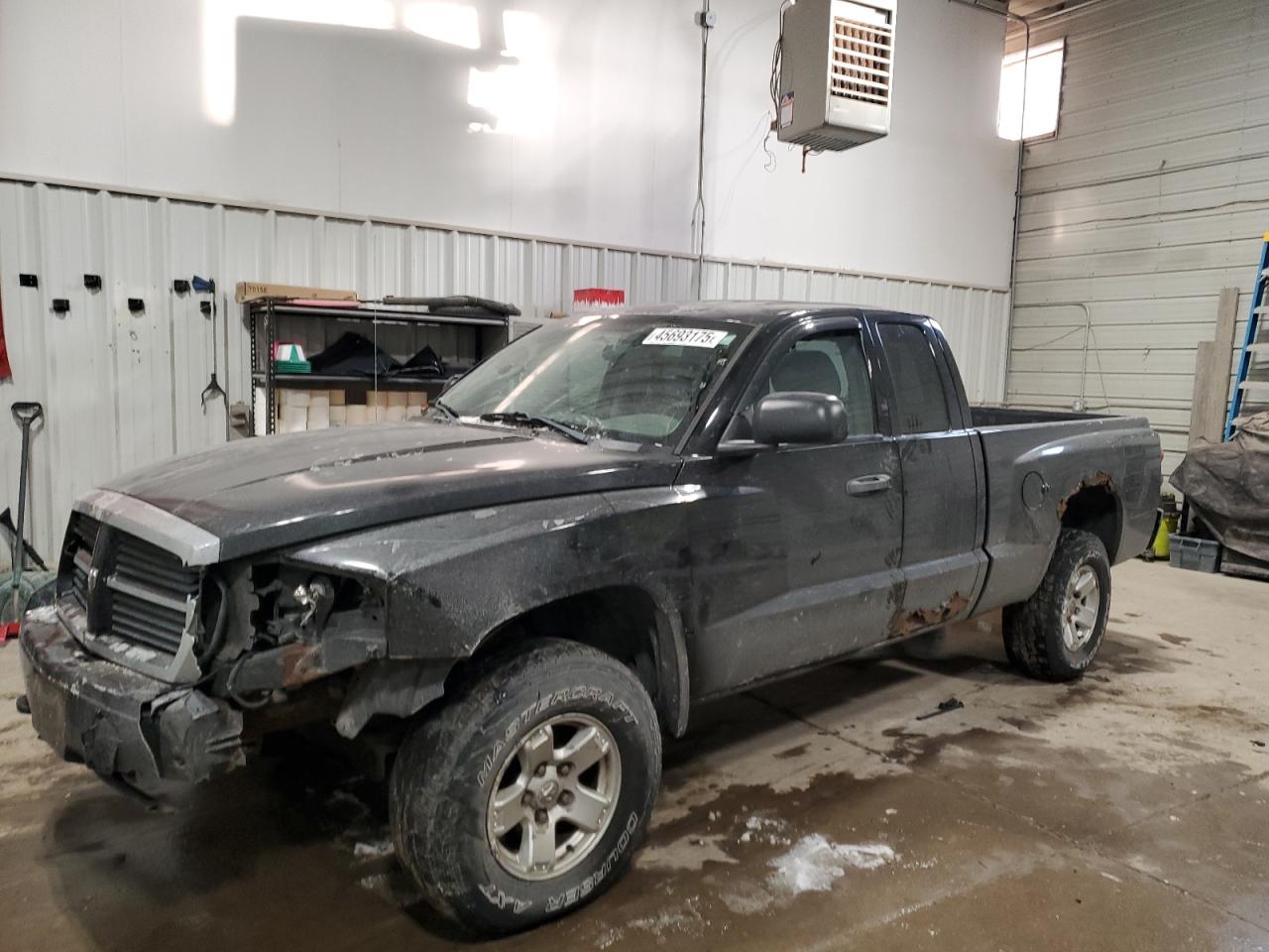 2006 Dodge Dakota - Image 1