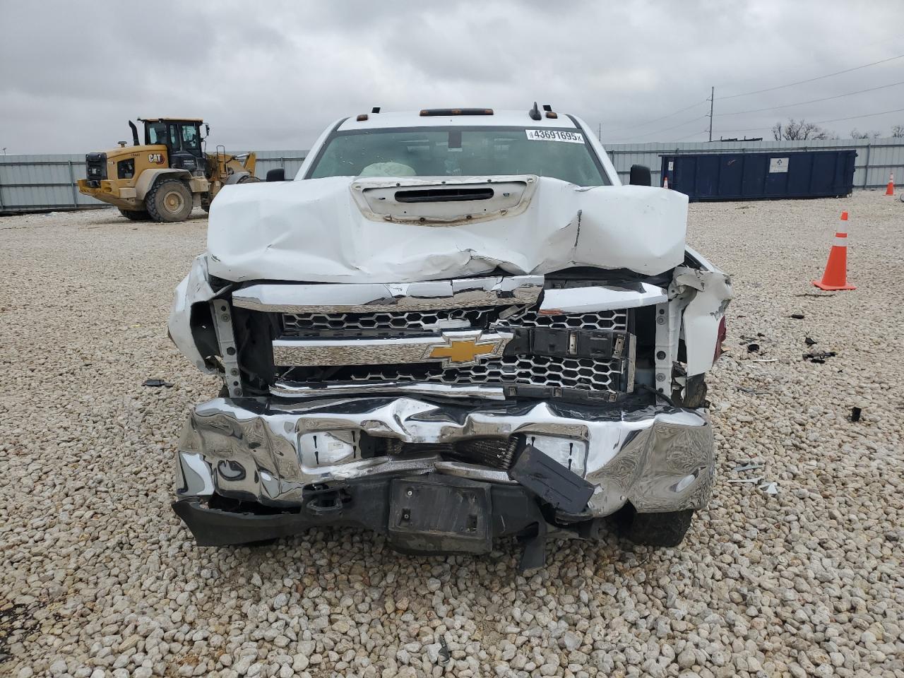 2019 Chevrolet Silverado - Image 5