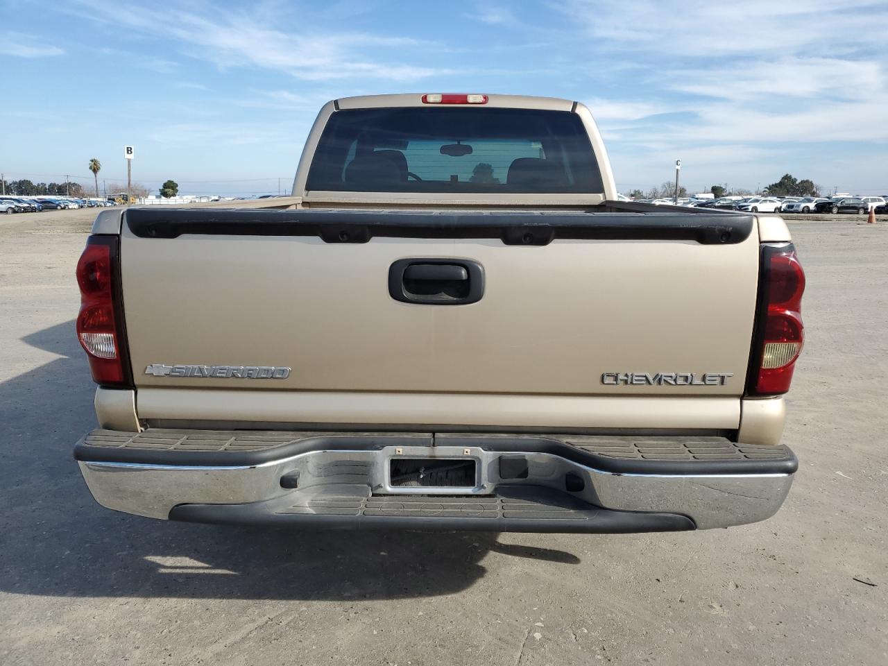 2004 Chevrolet Silverado - Image 6