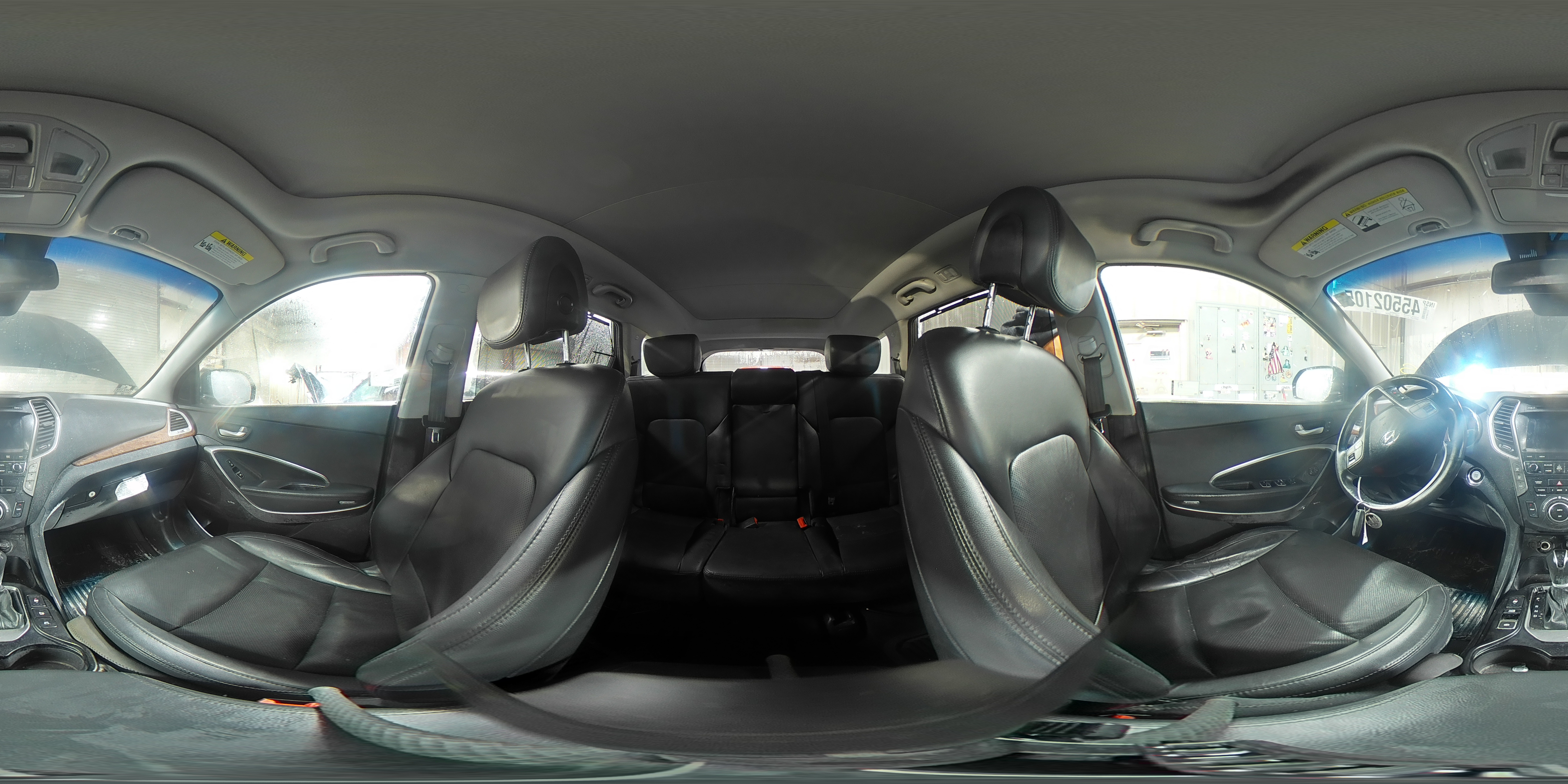 2018 Hyundai Santa Fe - Image 14
